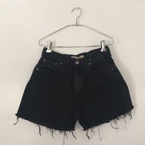 ARIZONA Black high waisted jean shorts